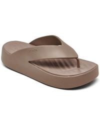 Crocs™ - Getaway Platform Casual Flip-flop Sandals From Finish Line - Lyst