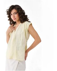 REISTOR - V-neck Linen Overlap Top - Lyst