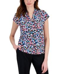 Kasper - Printed V-neck Short-sleeve Top - Lyst