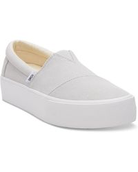 nikes with platform