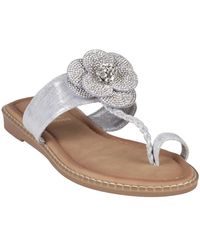 Gc Shoes - Blossom Flower Embellished Toe Ring Flat Sandals - Lyst