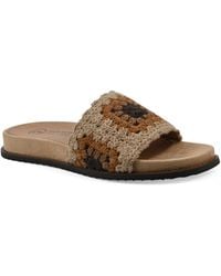 White Mountain - Maxim Round Toe Flat Sandals - Lyst