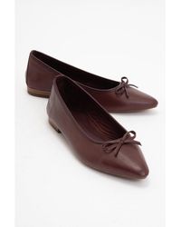 Forever & Always Shoes - Ruby Leather Pointed Toe Flats - Lyst