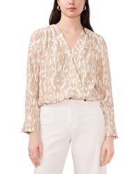 Vince Camuto - Printed V-neck Pleated Shoulder Long Sleeve Top - Lyst
