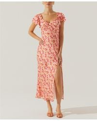 Astr - Maisy Floral Print Flutter Sleeve Midi Dress - Lyst