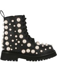 boots with pearls on heel