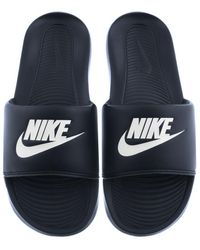 nike flip flops size 5