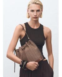 Mango - Borsa Secchiello Logo Jacquard Cioccolato - Lyst