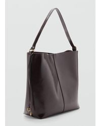 Mango - Borsa A Tracolla Finitura Lucida Cioccolato - Lyst