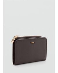 Mango - Portafoglio Effetto Saffiano Falda Cioccolato - Lyst