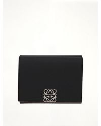 Loewe - Anagram Trifold Wallet Pebble Grain Calfskin - Lyst