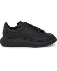 Alexander McQueen - Larry Oversized Heel Sneaker In Black/black - Lyst