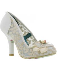 irregular choice carriage ride
