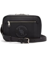 burberry pouch mens