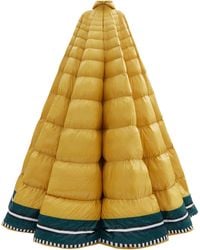 1 MONCLER PIERPAOLO PICCIOLI Robe de soirée rayée matelassée à capuche Erminia - Jaune