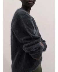 ME+EM - Brushed Cashmere Relaxed V Neck Jumper Charcoal Melange - Lyst