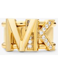 Michael Kors Anello in ottone placcato oro 14K con logo e pavé - Bianco