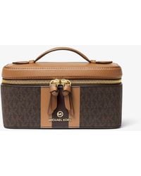 Women's Michael Kors Makeup bags and cosmetic cases from C$248 | Lyst Canada