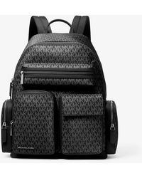 Michael Kors - Mkmochila Brooklyn Mediana Con Estampado De Logotipos Y Bolsillos Cargo - Lyst