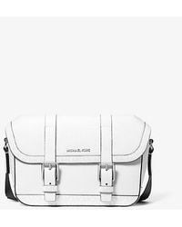 Michael Kors Aviator Flap Messenger W Pouch Bags in Black