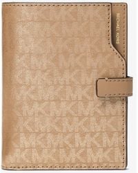 MICHAEL Michael Kors - Mk Portafoglio Porta Passaporto Jet Set Con Stampa Logo Metallizzata - Lyst