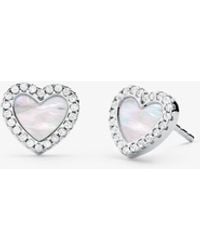 Michael Kors Orecchini a bottone in argento sterling a forma di cuore con pavé - Metallizzato
