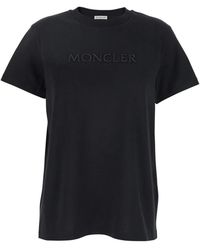 Moncler - Tops ,Zwart ,Katoen Zwarte Logo Geborduurd T-Shirt Vrouw Katoen - Lyst
