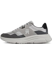 Tommy Hilfiger - Sneakers in pelle scamosciata e tessuto grigio con logo - Lyst