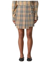 Burberry - Geplooide Mini Rok Met Riem - Lyst