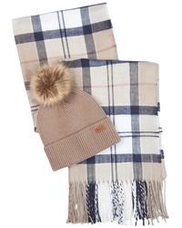 Barbour - Geschenkset mit tartan-schal und kunstfell-pompon - Lyst