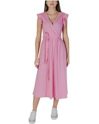 B.Young - Rosa baumwoll v-ausschnitt kleid - Lyst