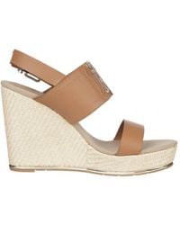 Sandalias con cuña Tommy Hilfiger de mujer: hasta el 43 % de descuento |  Lyst