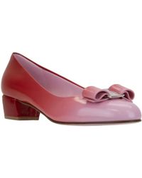 Ferragamo - Schoenen ,Rood ,Leer Ribbon Detail Pump - Lyst