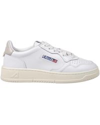Autry - Medalist Low Sneaker Aus Glattem Kalbsleder Mit Geschnitztem Logo - Lyst