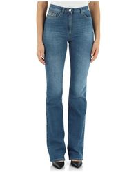 Elisabetta Franchi - Pantalone jeans cinque tasche svasato con placca logo - Lyst