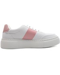 Armani Exchange - Sneakers in pelle bianca con dettagli rosa - Lyst