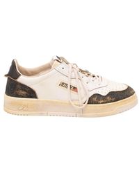 Autry - Medalist Low Super Vintage Calfskin Sneakers With Worn Effect - Lyst