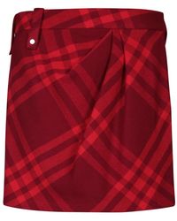 Burberry - Rode Geruite Wollen Rok Aw23 - Lyst