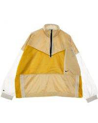 Nike - W Sportswear Tech Pack Jacket Woven Mesh Trainingsjack Voor Donker Citroen/Wit/Zwart - Lyst