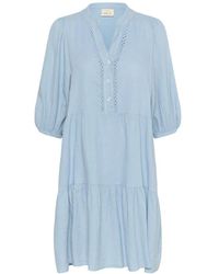 Cream - Blaues Kleid Mit V-Ausschnitt Und Knopfdetail - Lyst