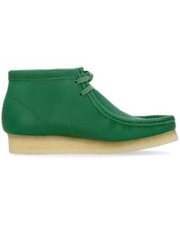 Clarks - Grüner leder wallabee stiefel mokassin stil - Lyst
