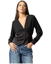 Kocca - Chique Blouse Met Lange Mouwen En V-Hals - Lyst