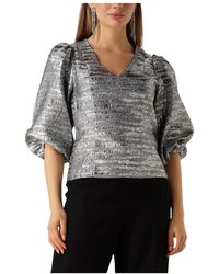 Minus - Overhemden ,Grijs ,Grijze V-Hals Blouse, Veelzijdig En Elegant - Lyst