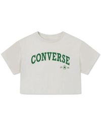Converse - T-shirt crop nero con logo - Lyst