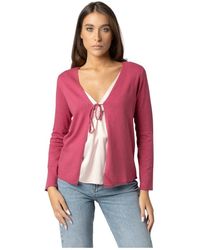Kocca - Truien & Vesten ,Rood ,Chique Lange Mouwen Cardigan Met Strik - Lyst