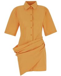 Jacquemus - Kleedjes ,Oranje ,Katoen Mini-Jurk Met Camisa-Stijl - Lyst