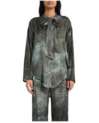 Pinko - Overhemden ,Grijs ,Denim Shirt Met Trompe-L'Oeil-Print En Ceintuurkraag - Lyst
