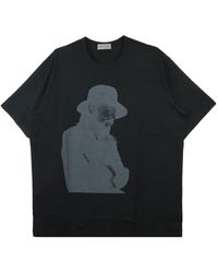 Yohji Yamamoto - Magliette in cotone con stampa grafica nera - Lyst