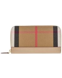 Burberry - Accessoires ,Leer Geruite Leren Portemonnee Met Rits - Lyst