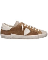 Philippe Model - Niedrige wildleder-sneakers mit schildspoiler - Lyst